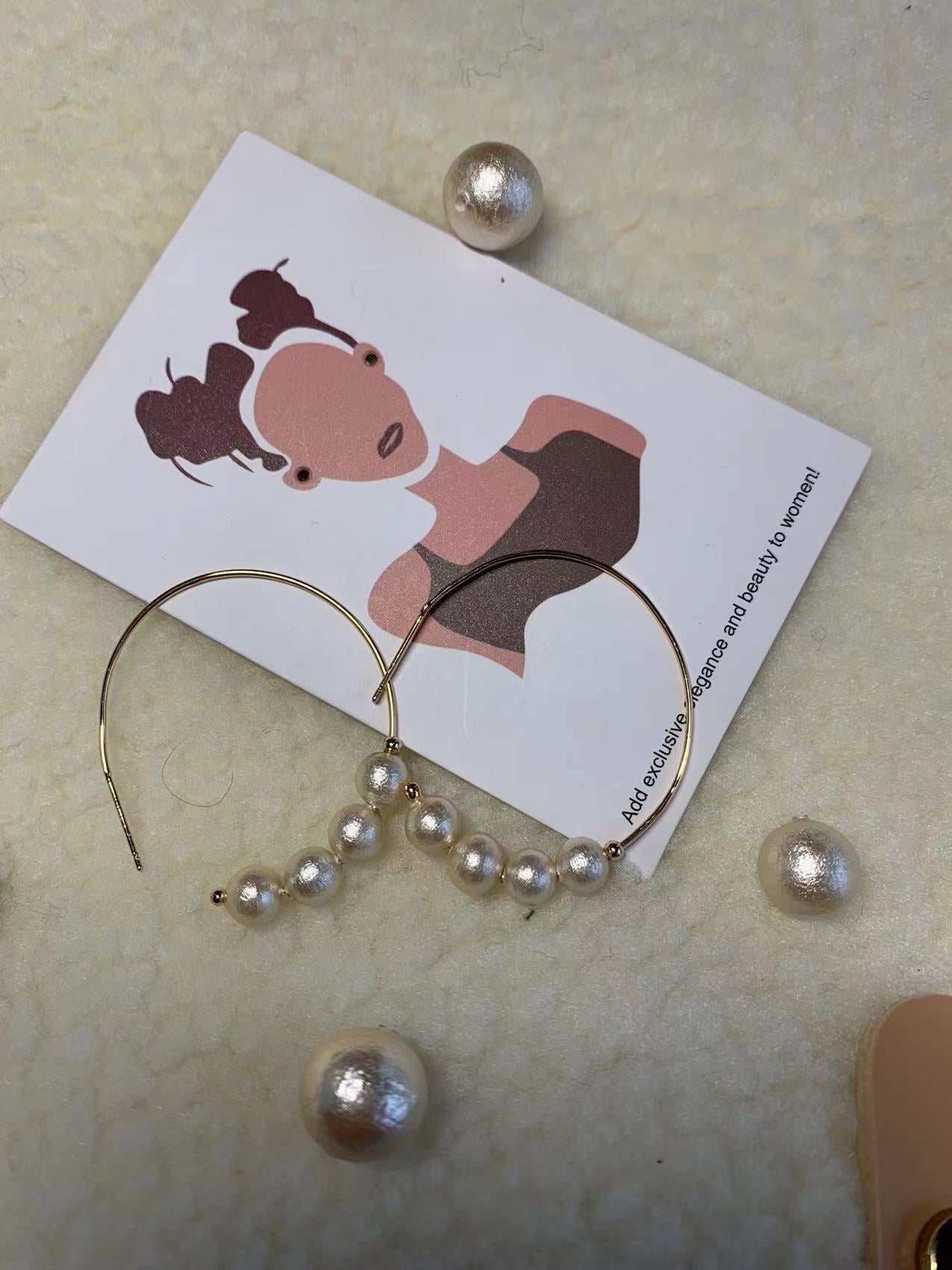 Cotton pearl earrings