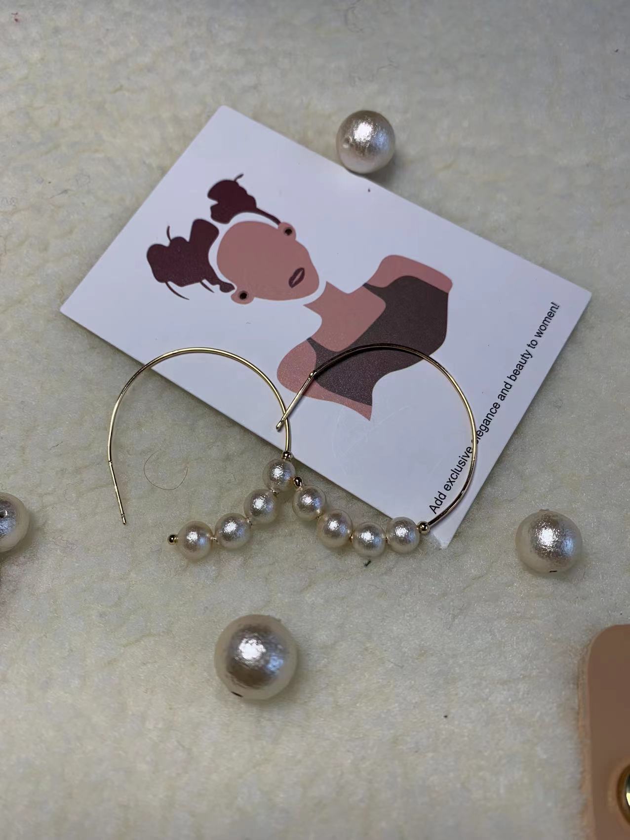 Cotton pearl earrings