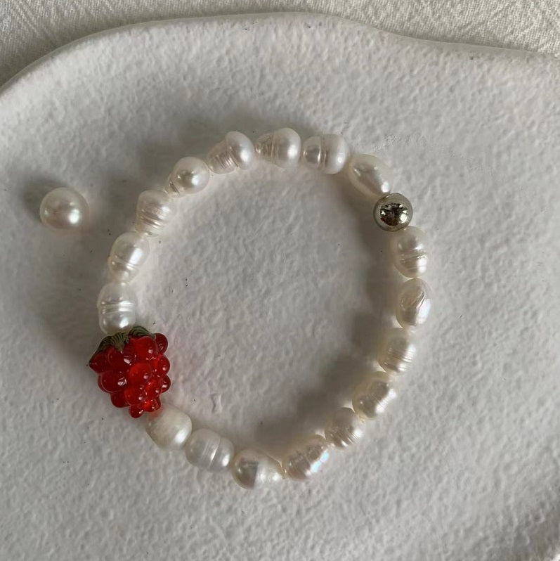 Red Strawberry Pearl Elastic Rope Bracelet