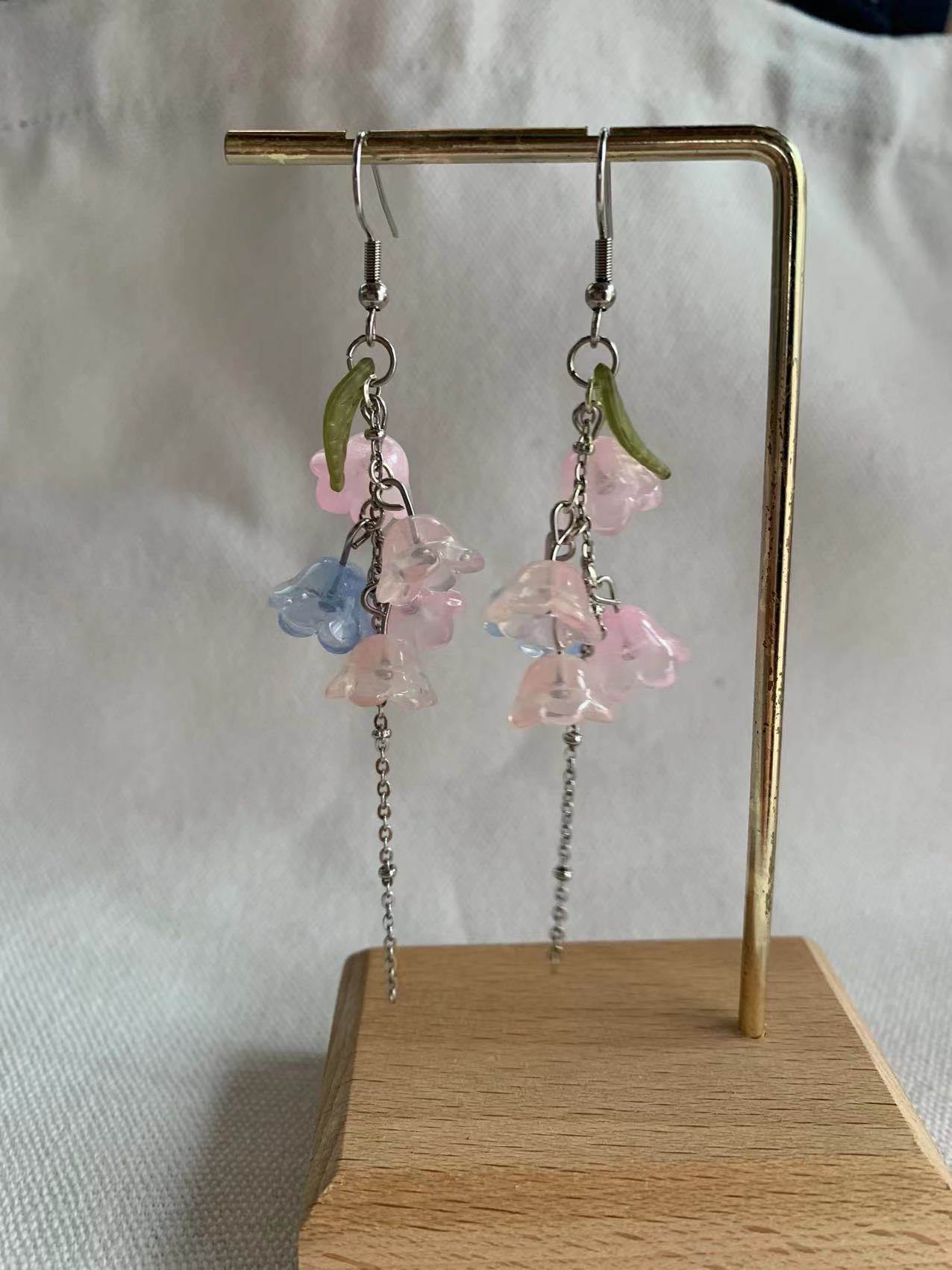 Bell flower earrings