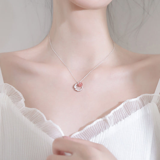 Flash diamond moon strawberry Crystal Necklace pd2908