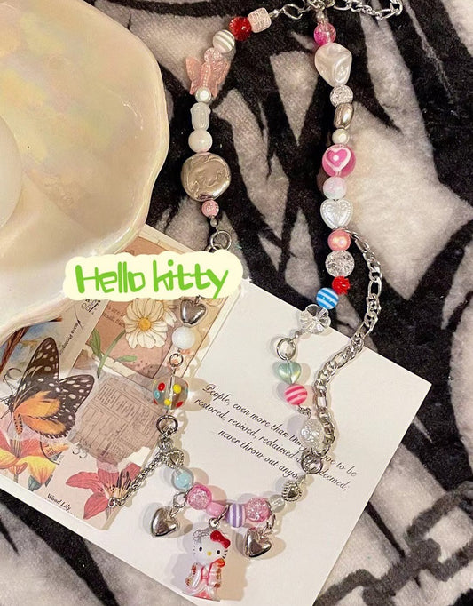 handmade y2k kitty necklace